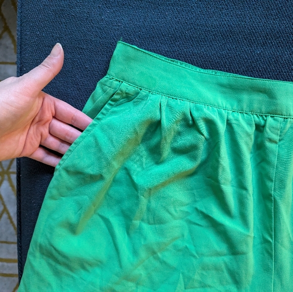 Green scalloped shorts with lace detail * NWT - Picture 3 of 7